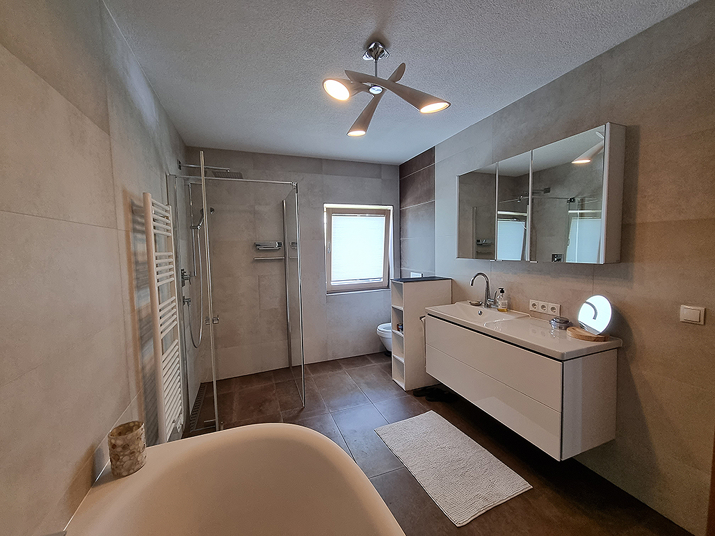 Apartment-Arlberg – Dusche/WC